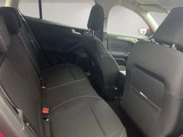 Ford Focus Titanium Wagon