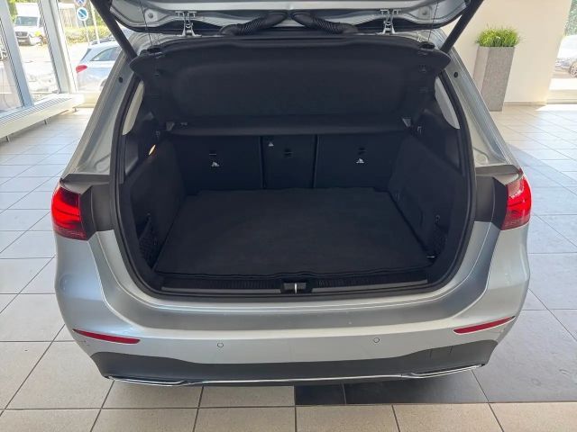 Mercedes-Benz B 200 Progressive Sedan