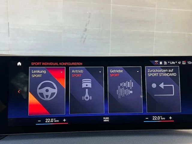 BMW 320 320d M-Sport Touring xDrive