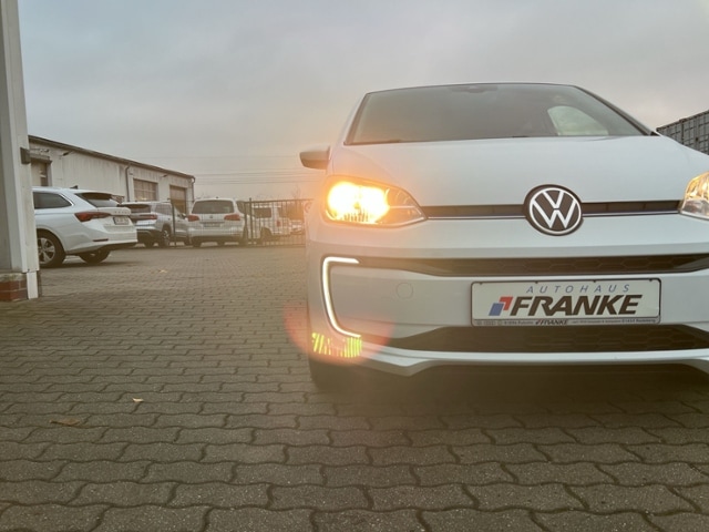 Volkswagen e-up! Plus Style