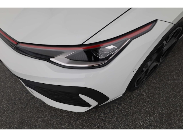 Volkswagen Golf 2.0 TSI