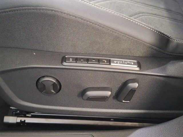 Volkswagen Golf Rabbit TSI