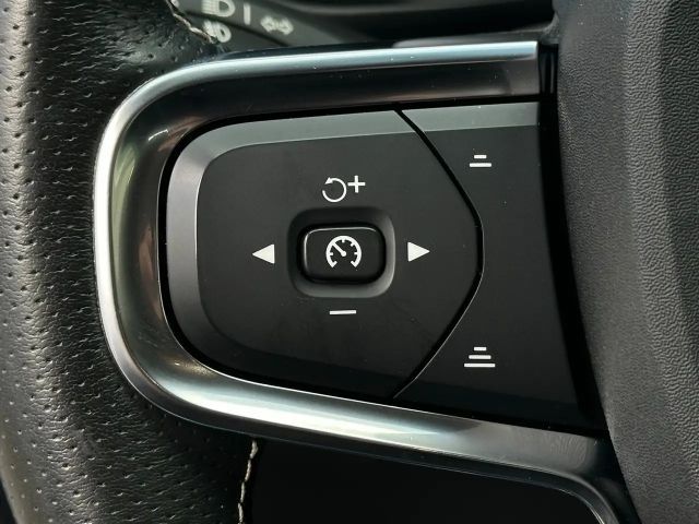 Volvo XC40 R-Design T3