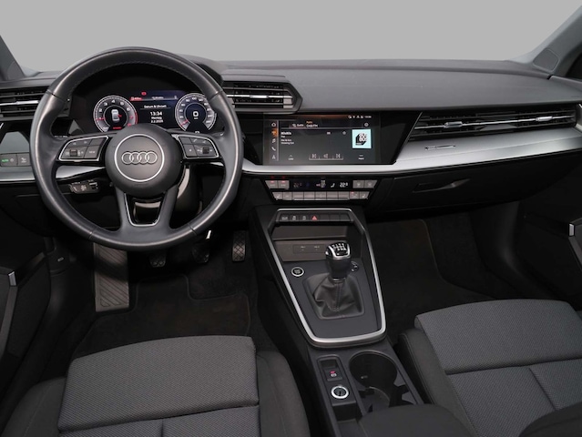 Audi A3 30 TFSI Sedan