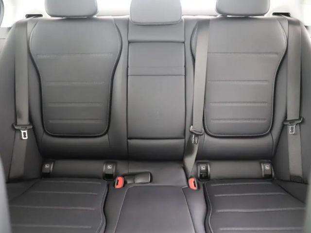 Mercedes-Benz C 400 4MATIC Sedan