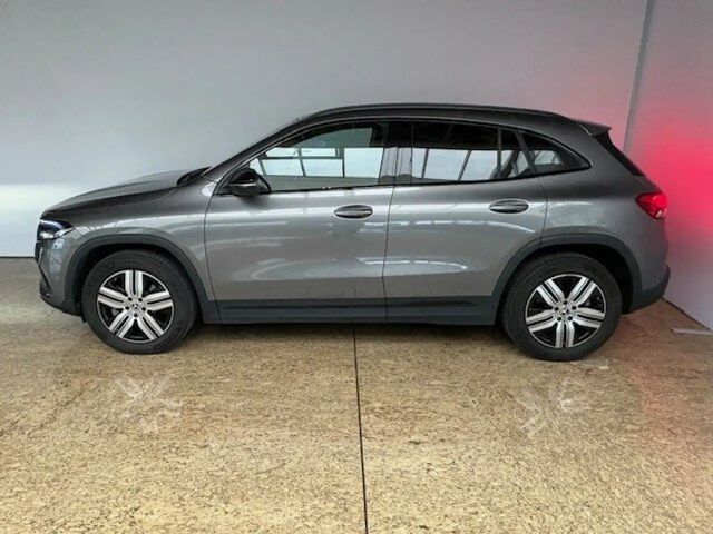 Mercedes-Benz EQA 300 4MATIC Progressive