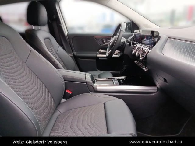 Mercedes-Benz GLA 180 GLA 180