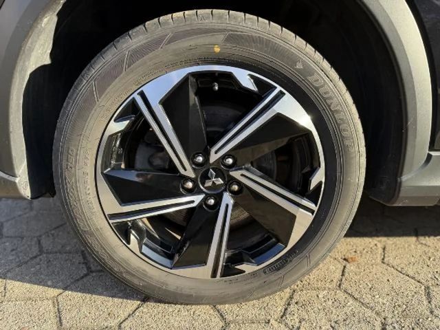 Mitsubishi Eclipse Cross PLUS 2.4 SDA mit Navi, Alu-Winterkompletträder