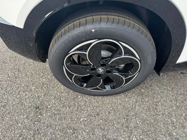 Alfa Romeo Junior Ibrida