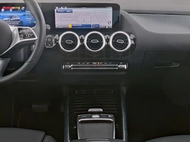 Mercedes-Benz B 180 Sedan