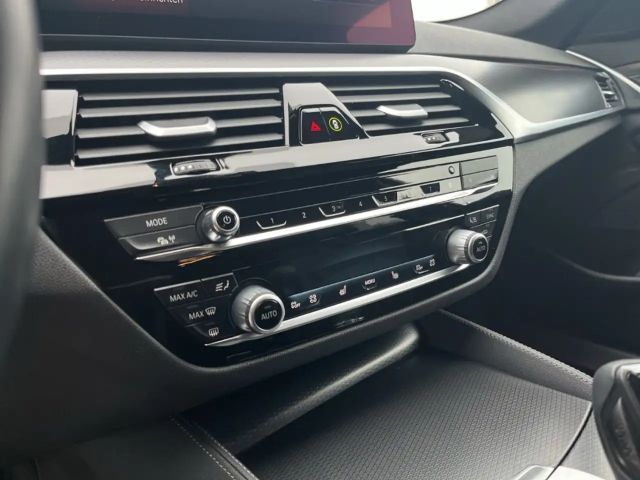 BMW 530 530d M-Sport Touring