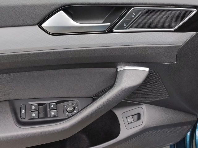 Volkswagen Passat 1.5 TSI Business DSG Variant