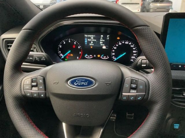 Ford Focus EcoBoost ST Line