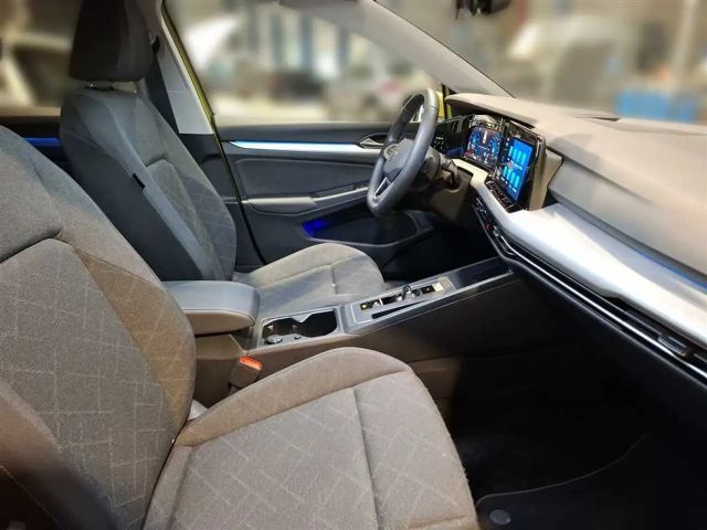 Volkswagen Golf 1.5 eTSI DSG Life