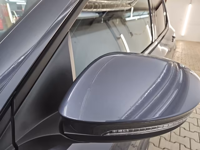 Volkswagen T-Cross IQ.Drive R-Line