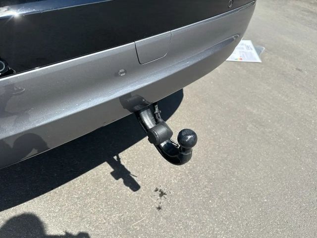 Land Rover Discovery 3.0 D300 Dynamic SE