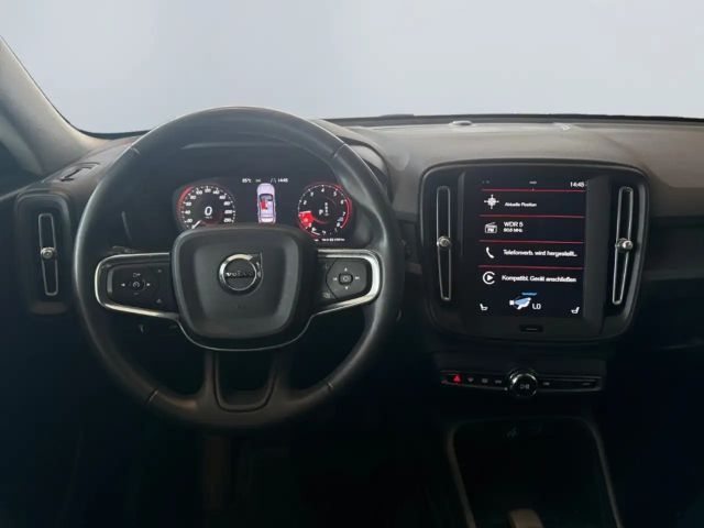 Volvo XC40 Core Momentum