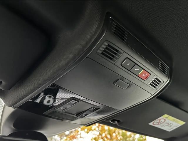 Volkswagen Taigo 1.0 TSI DSG R-Line