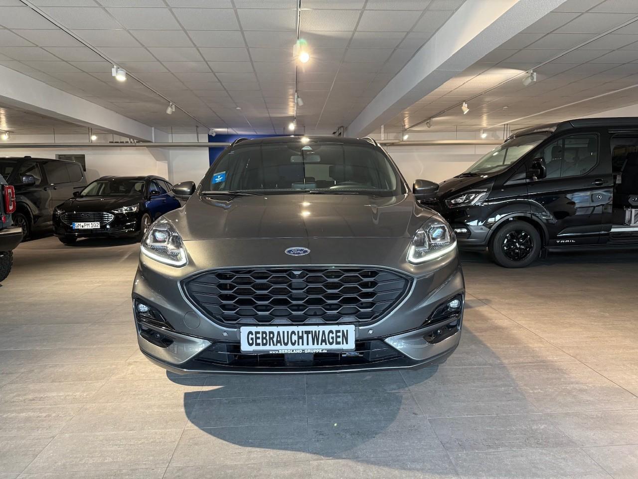 Ford Kuga Plug in Hybrid ST Line X