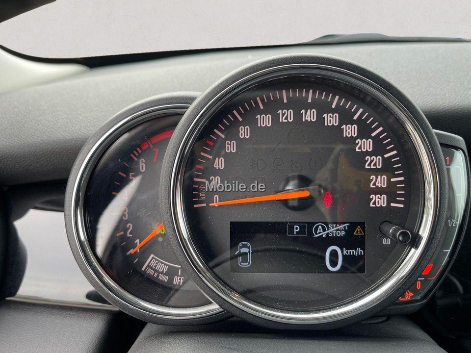 MINI Cooper Essential