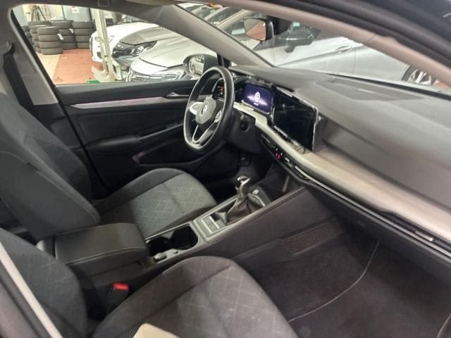 Volkswagen Golf 2.0 TDI Golf VIII Life Variant