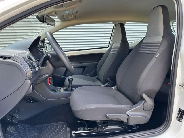 Volkswagen up! Move Move up!