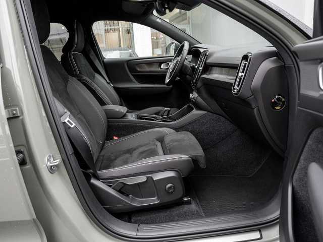 Volvo XC40 Plus Recharge