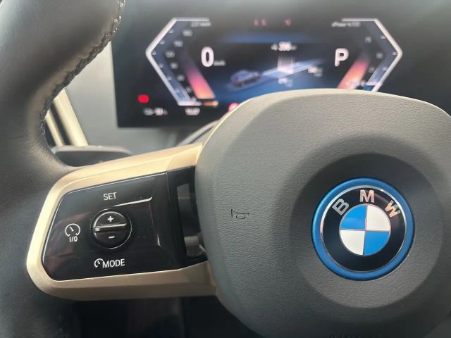BMW iX xDrive50