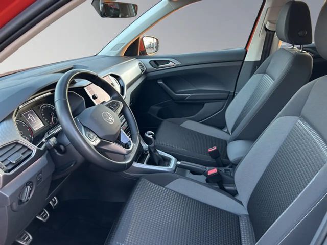 Volkswagen T-Cross Active