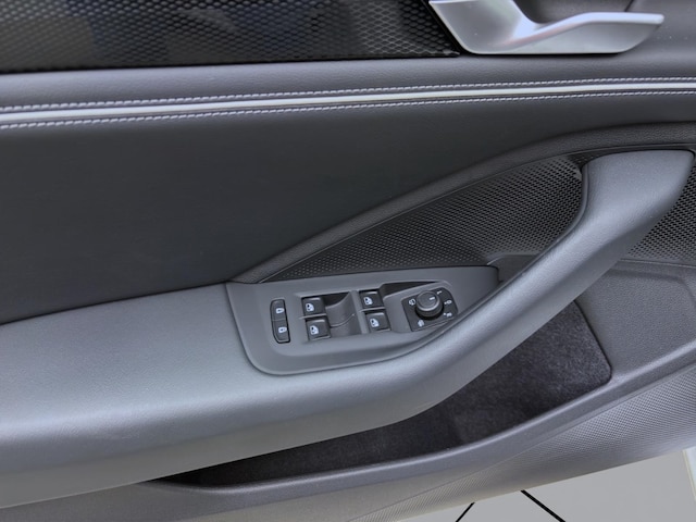 Volkswagen Passat 1.5 eTSI Business DSG