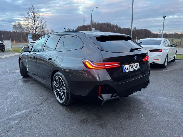 BMW 530 530e M-Sport