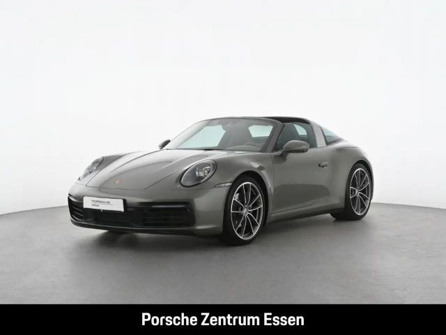Porsche 992 4 Coupé Targa