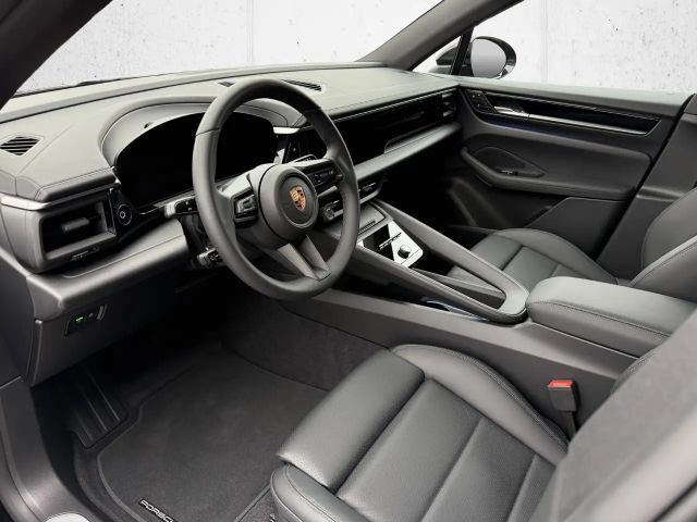 Porsche Macan 4