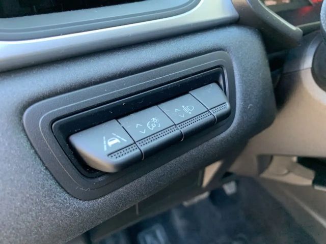 Renault Captur Evolution TCe 140