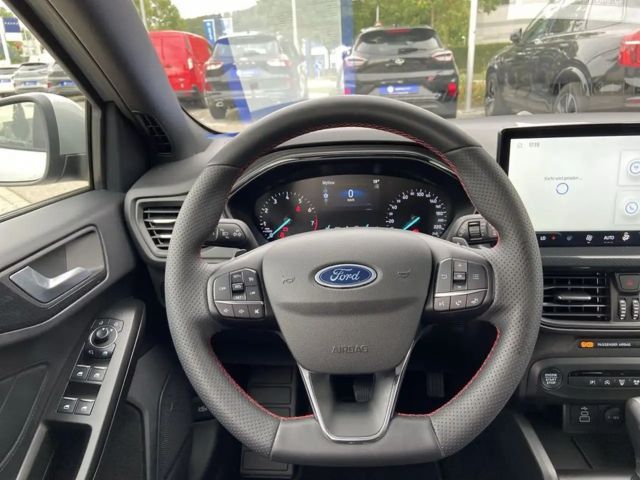 Ford Focus ST Line Wagon