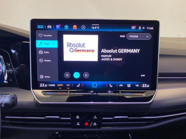 Volkswagen Golf 1.5 eTSI DSG R-Line Style