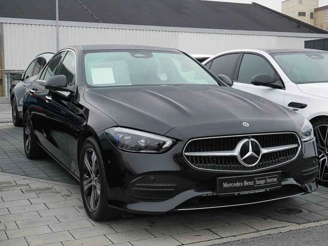 Mercedes-Benz C 200 4MATIC AVANTGARDE Sedan