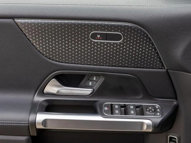 Mercedes-Benz EQB 300 4MATIC Progressive