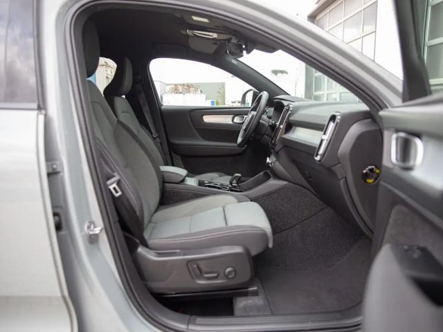 Volvo XC40 Business Dark Plus