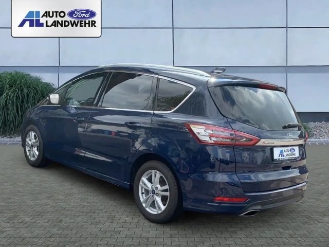 Ford S-Max Titanium