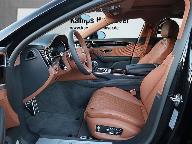 Bentley Flying Spur Hybrid V8