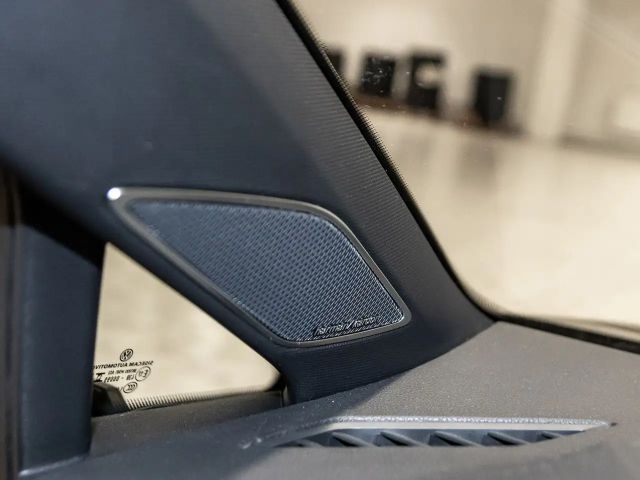 Volkswagen Golf 2.0 TSI 4Motion Golf VIII