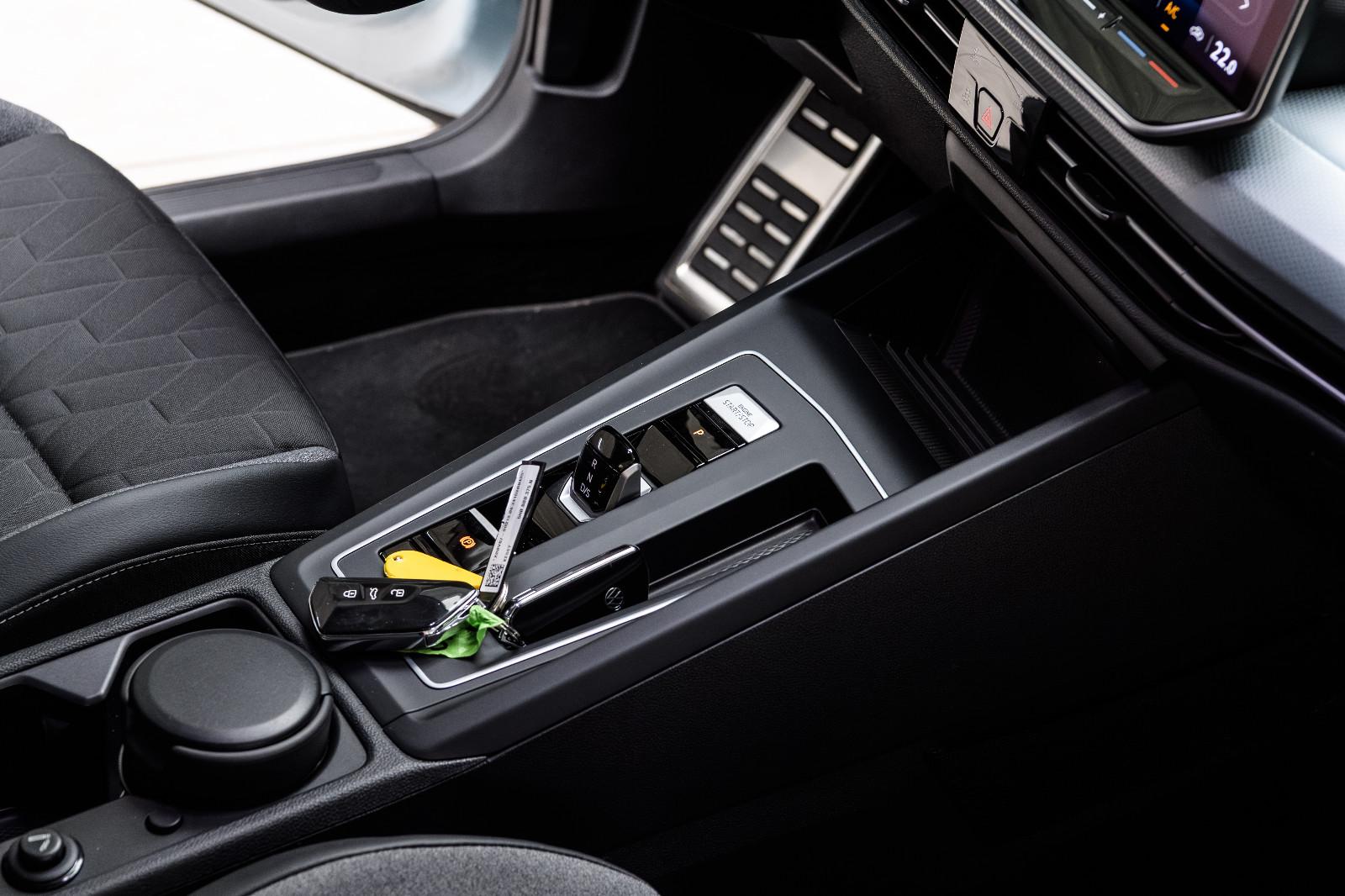 Volkswagen Golf 1.5 eTSI DSG Golf VIII Variant