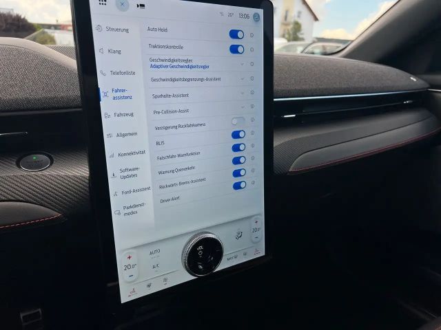 Ford Mustang Mach-E 75 kWh AWD