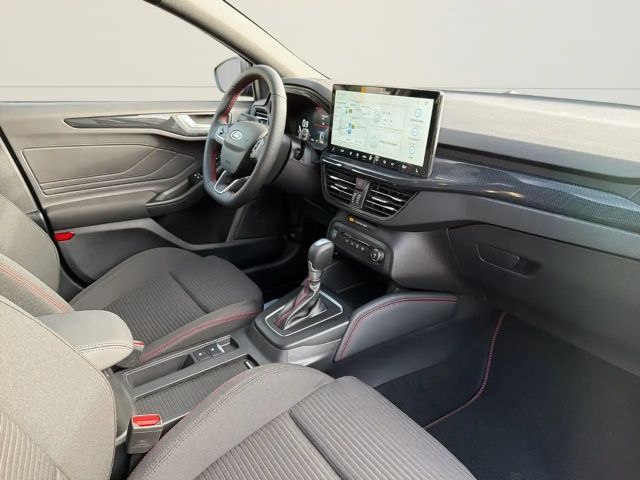 Ford Focus ST Line Wagon