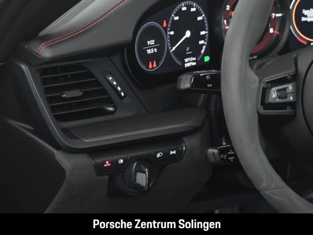 Porsche 992 Cabrio Carrera GTS