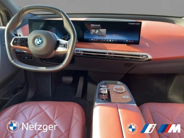 BMW iX xDrive40
