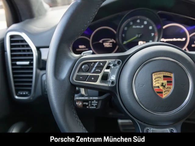 Porsche Cayenne E-Hybrid S Turbo