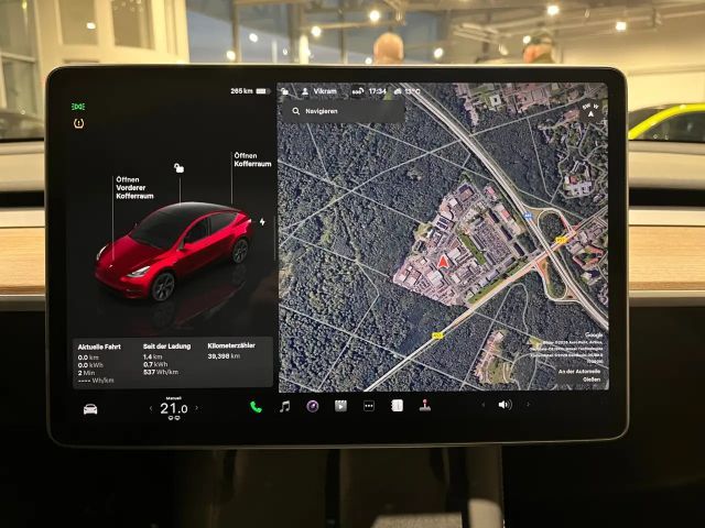 Tesla Model Y RWD Standard Range