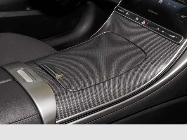 Mercedes-Benz C 200 AVANTGARDE C 200 d Estate